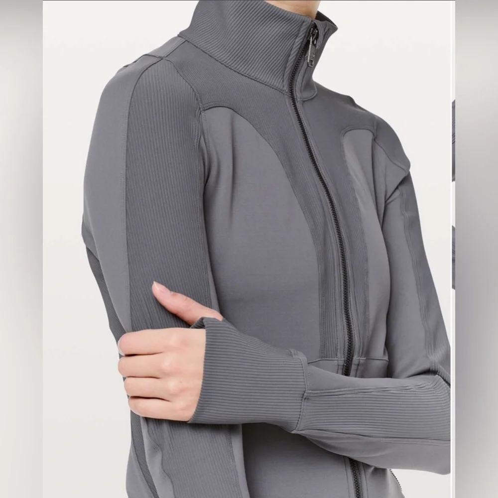 Lululemon Athletica Movement to Movement Jacket in Titanium- New With Tags - Picture 13 of 14